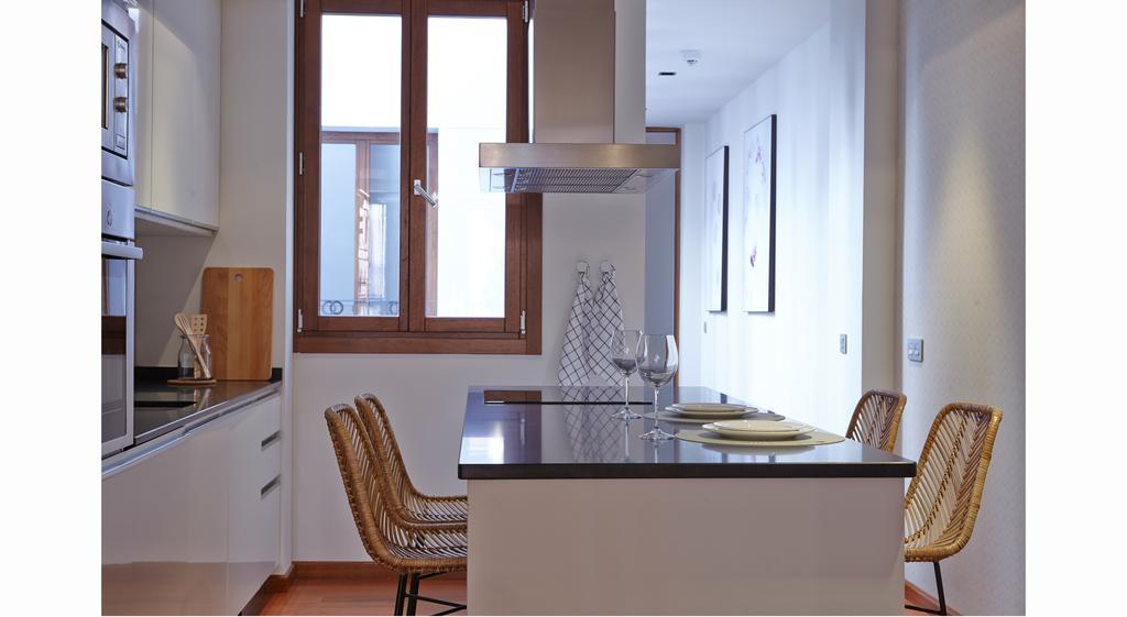 60 Balconies Design Apartment Madrid Exterior photo