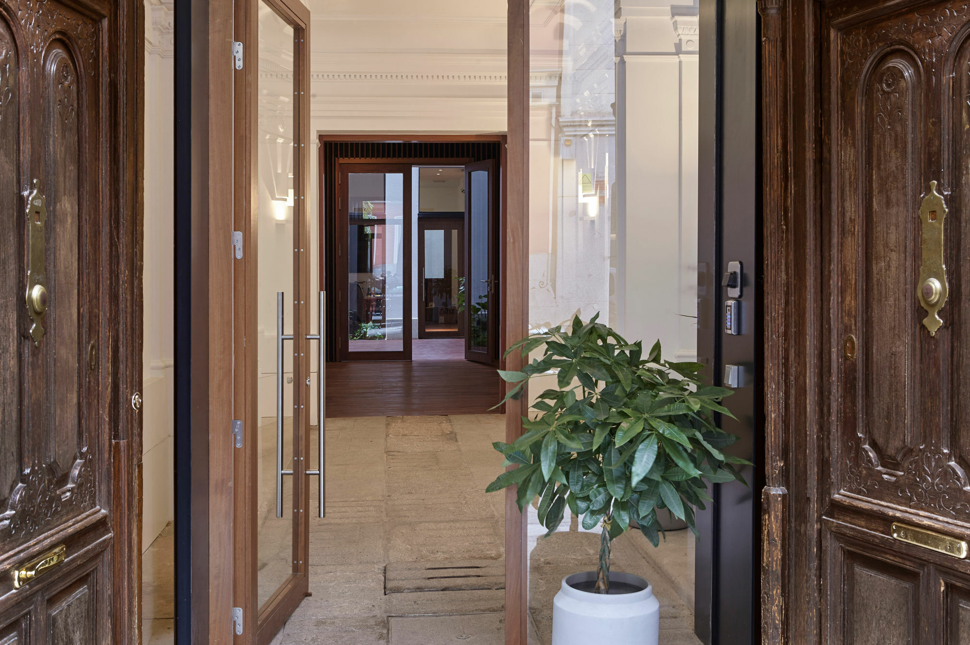 60 Balconies Design Apartment Madrid Exterior photo